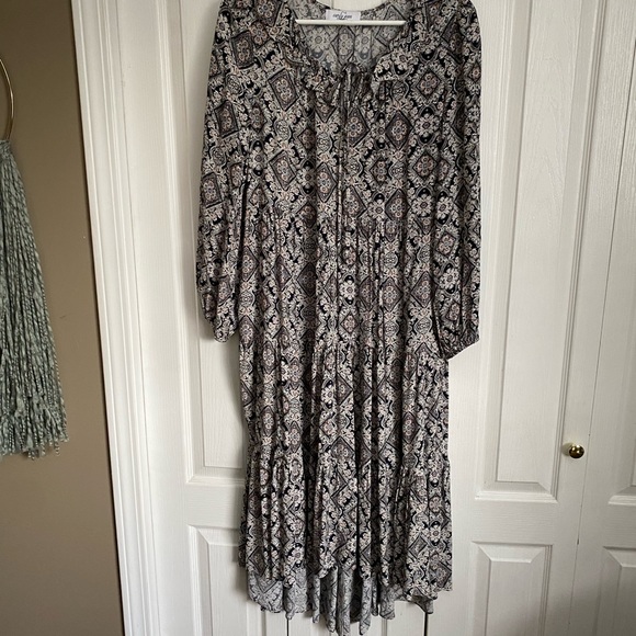 Carly Jean Los Angeles Noel Dress - Picture 6 of 13